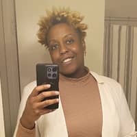 Sitter Profile Image: Theresa M.