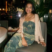 Sitter Profile Image: Nikki & Prat P.