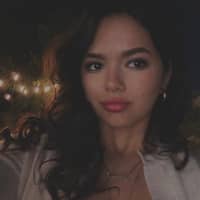 Sitter Profile Image: Vania T.
