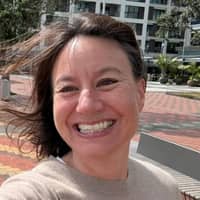 Sitter Profile Image: Mei Hsin R.