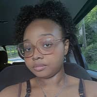 Sitter Profile Image: Olivia B.