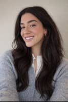 Sitter Profile Image: Bai F.