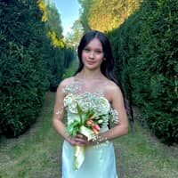 Sitter Profile Image: Evelynn F.