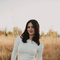 Sitter Profile Image: Isabella K.