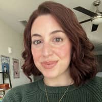 Sitter Profile Image: Lauren A.