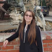 Sitter Profile Image: Amanda H.