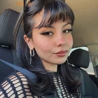 Sitter Profile Image: Arianna C.