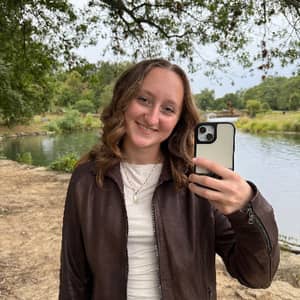 Sitter Profile Image: Makayla M.