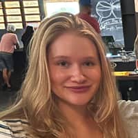 Sitter Profile Image: Eleanor S.