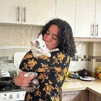 Sitter Profile Image: Yomara G.