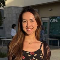 Sitter Profile Image: Gabriella L.