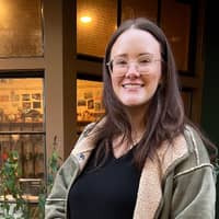 Sitter Profile Image: Isabel H.