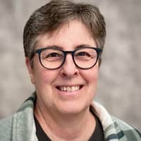 Sitter Profile Image: Dina L.