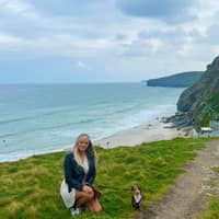 Sitter Profile Image: Victoria H.