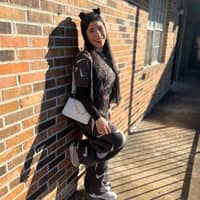 Sitter Profile Image: Caroline V.