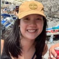 Sitter Profile Image: Siew N.