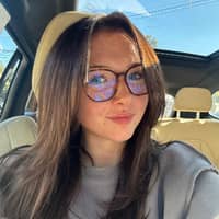 Sitter Profile Image: Madeline J.