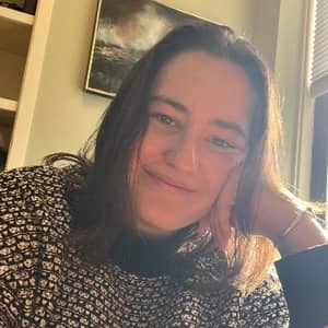 Sitter Profile Image: Emma W.