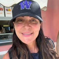 Sitter Profile Image: Susan Y.