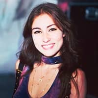 Sitter Profile Image: Haley R.