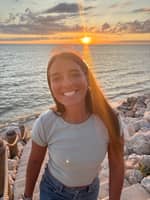 Sitter Profile Image: Lydia I.