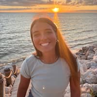 Sitter Profile Image: Lydia I.