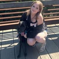 Sitter Profile Image: Stella F.