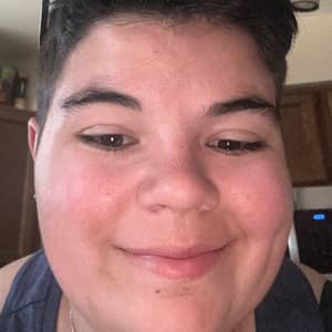 Sitter Profile Image: Evelyn V.