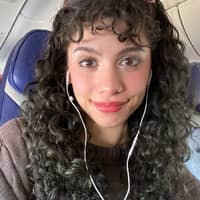 Sitter Profile Image: Alondra G.