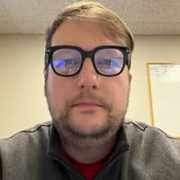 Sitter Profile Image: Justin E.