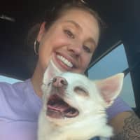 Sitter Profile Image: Hannah R.