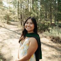 Sitter Profile Image: Thi T.