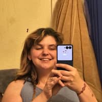 Sitter Profile Image: Olivia G.