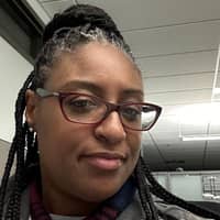 Sitter Profile Image: vanassa w.