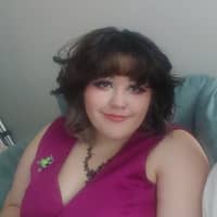 Sitter Profile Image: Zoe F.