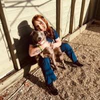 Sitter Profile Image: Evelyn L.