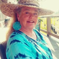 Sitter Profile Image: Louann S.
