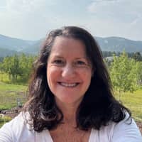 Sitter Profile Image: Lisa W.