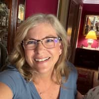 Sitter Profile Image: Cheryl M.