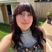 Sitter Profile Image: Abigail R.