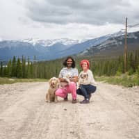 Sitter Profile Image: Sunny & Jessica P.