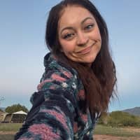 Sitter Profile Image: Hannah R.