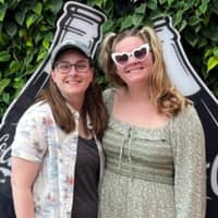 Sitter Profile Image: Katie & Trinity Z.