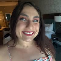 Sitter Profile Image: Shannon D.