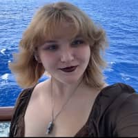 Sitter Profile Image: Emily S.