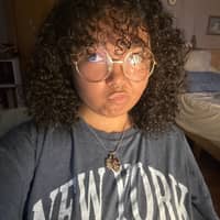 Sitter Profile Image: Makayla S.