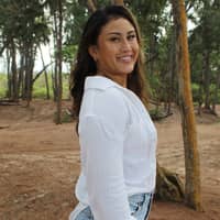 Sitter Profile Image: Valynn K.