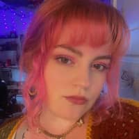 Sitter Profile Image: Isabella S.