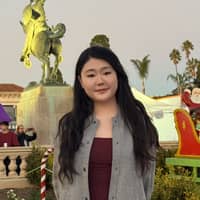 Sitter Profile Image: Zihan Y.