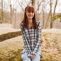 Sitter Profile Image: zoey v.